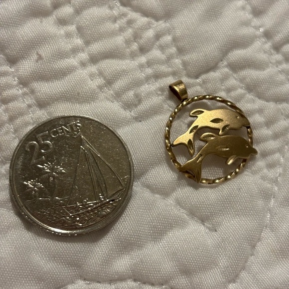Vintage 14kt Gold Dolphin Pendant - Picture 2 of 6